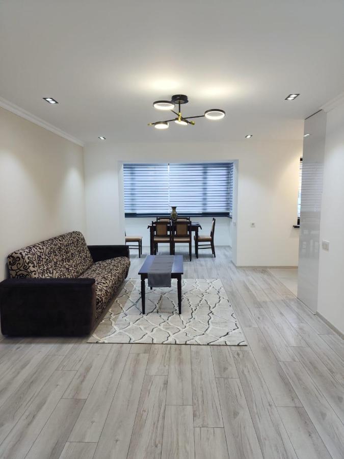 Apartament Samarkand Exterior photo
